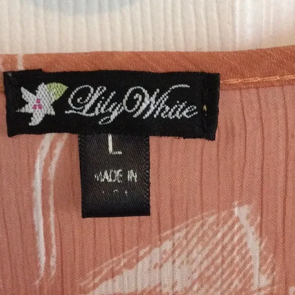 Frilly Top By Lily White - Picture 4 of 10